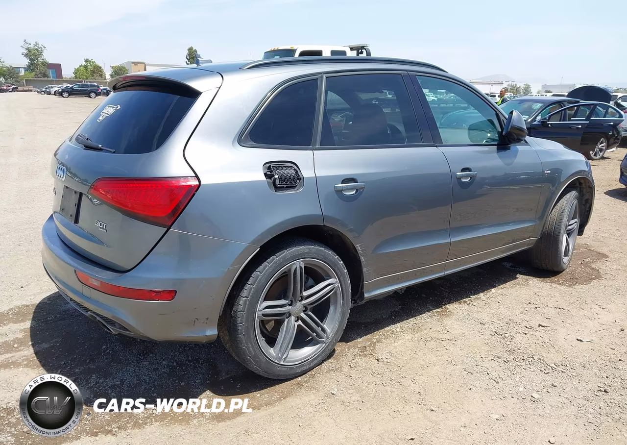 2014 Audi Q5 3.0T Premium Plus VIN:WA1DGAFP9EA066078 - 4
