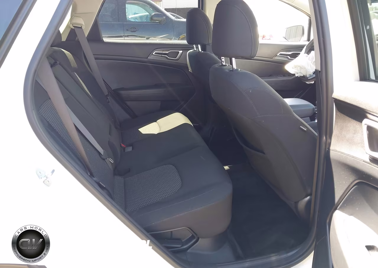 2023 Kia Sportage Hybrid Lx VIN:KNDPUCAG5P7075648 - 8