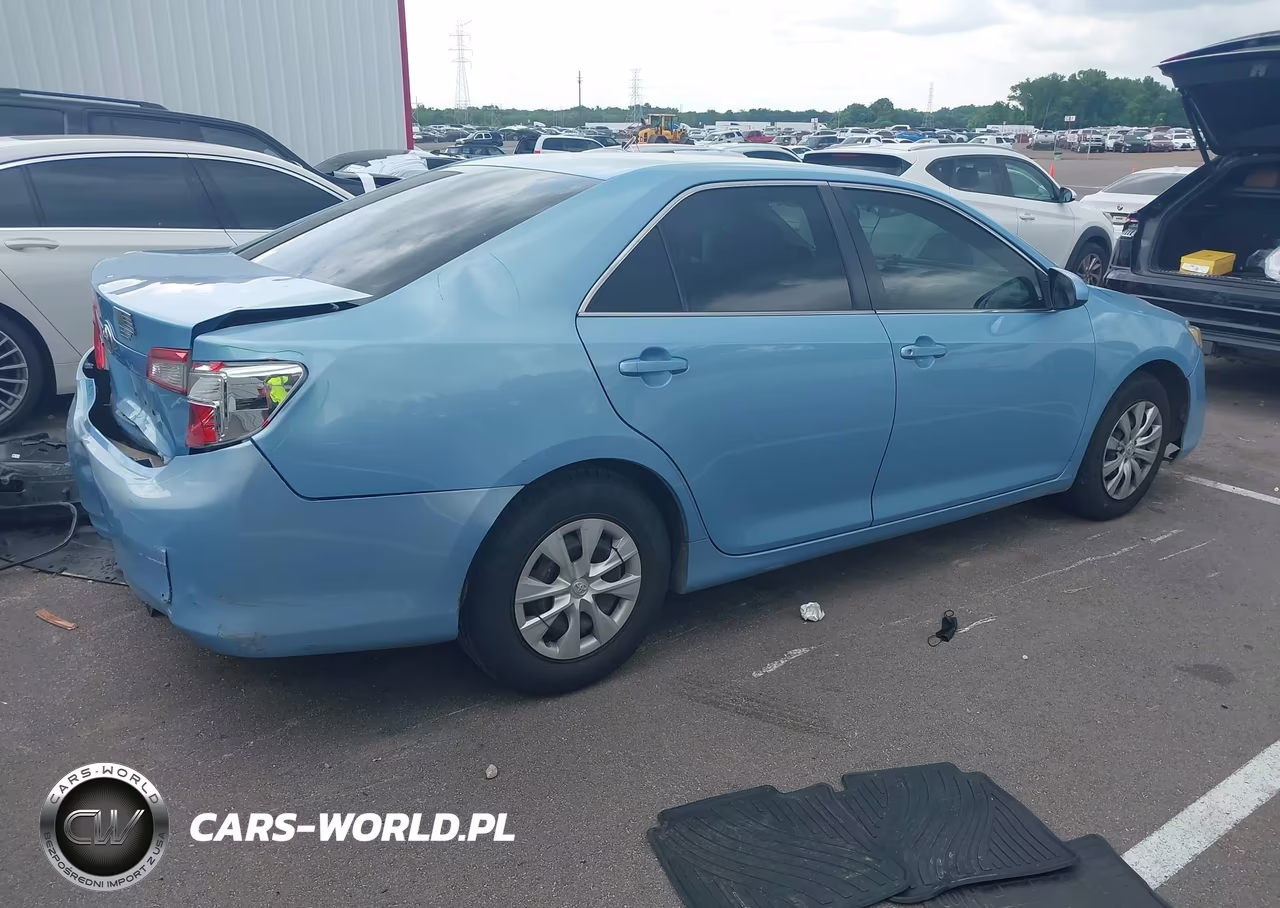 2013 Toyota Camry L VIN:4T4BF1FK8DR305431 - 4