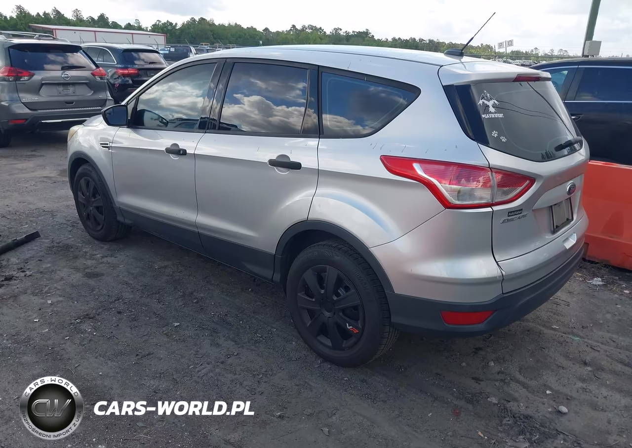 2016 Ford Escape S VIN:1FMCU0F71GUB89598 - 3