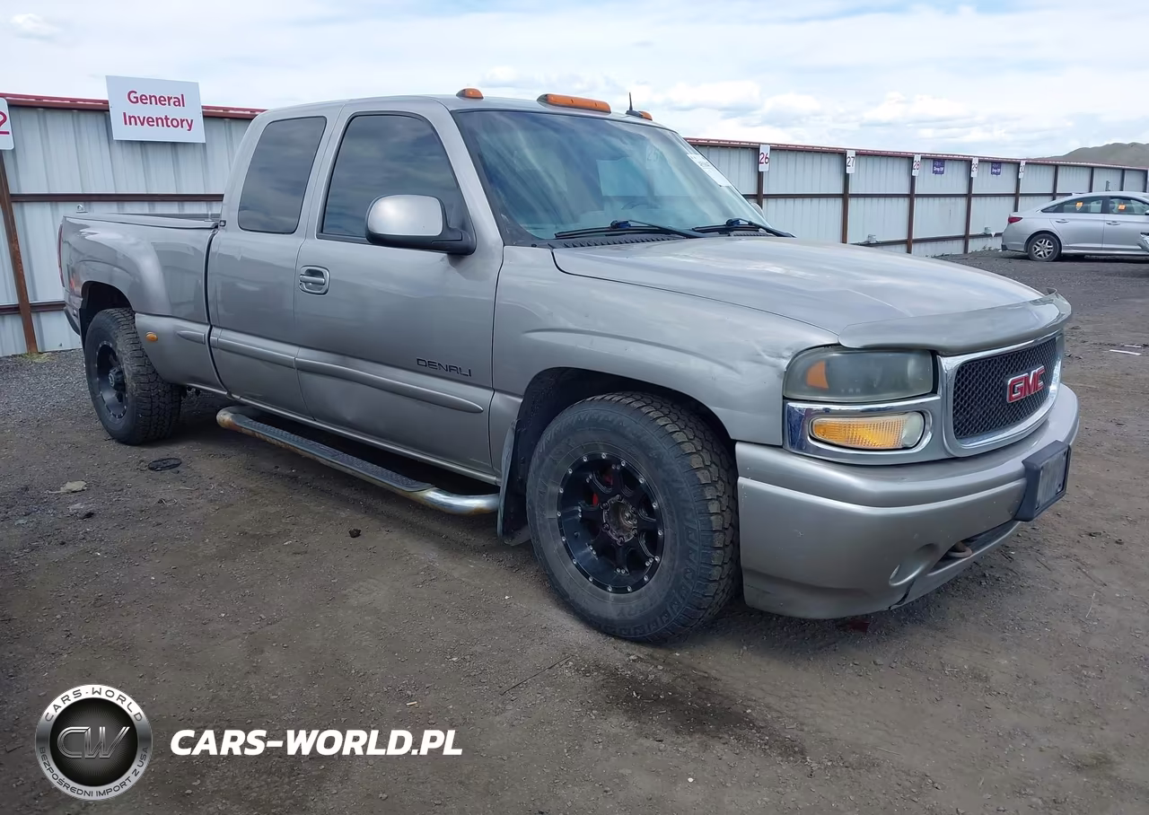 2002 GMC Sierra 1500 Denali