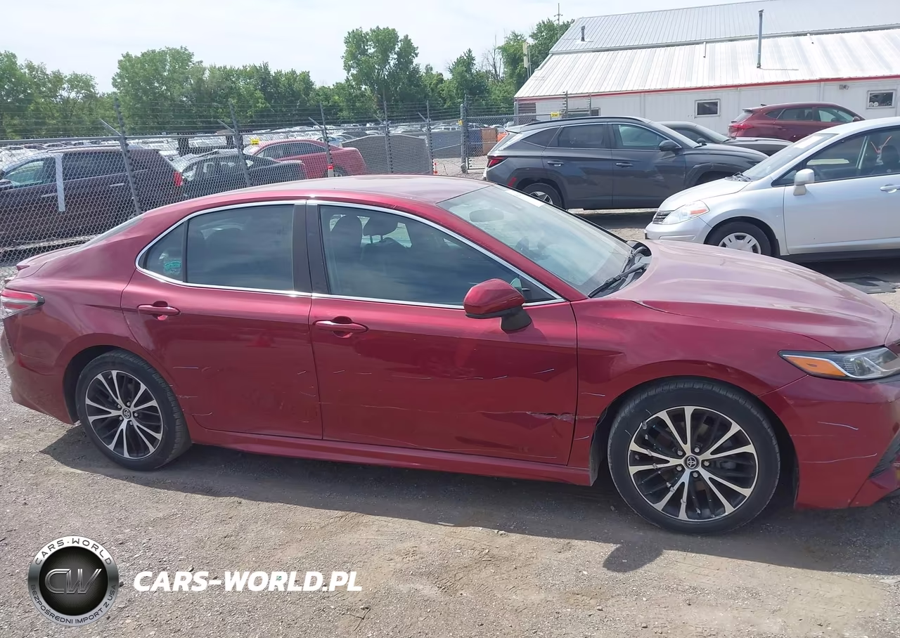 2018 Toyota Camry Se VIN:4T1B11HK6JU642617 - 13