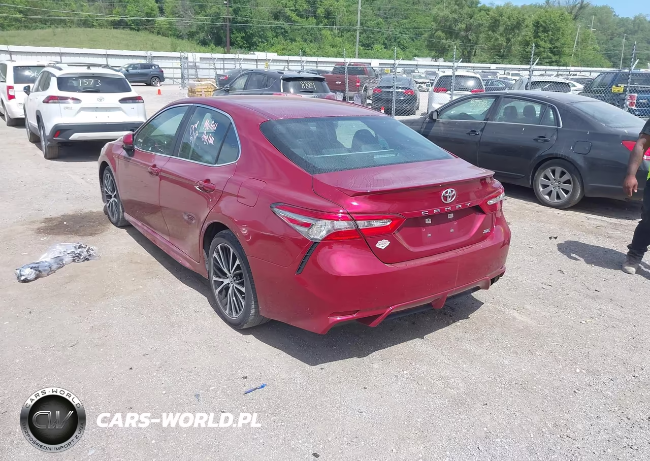 2018 Toyota Camry Se VIN:4T1B11HK6JU642617 - 3