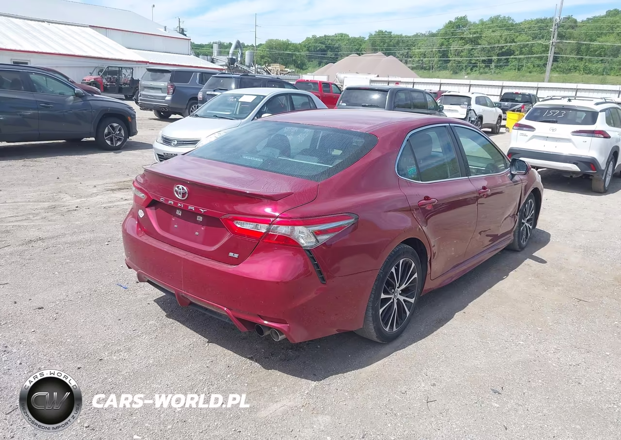 2018 Toyota Camry Se VIN:4T1B11HK6JU642617 - 4