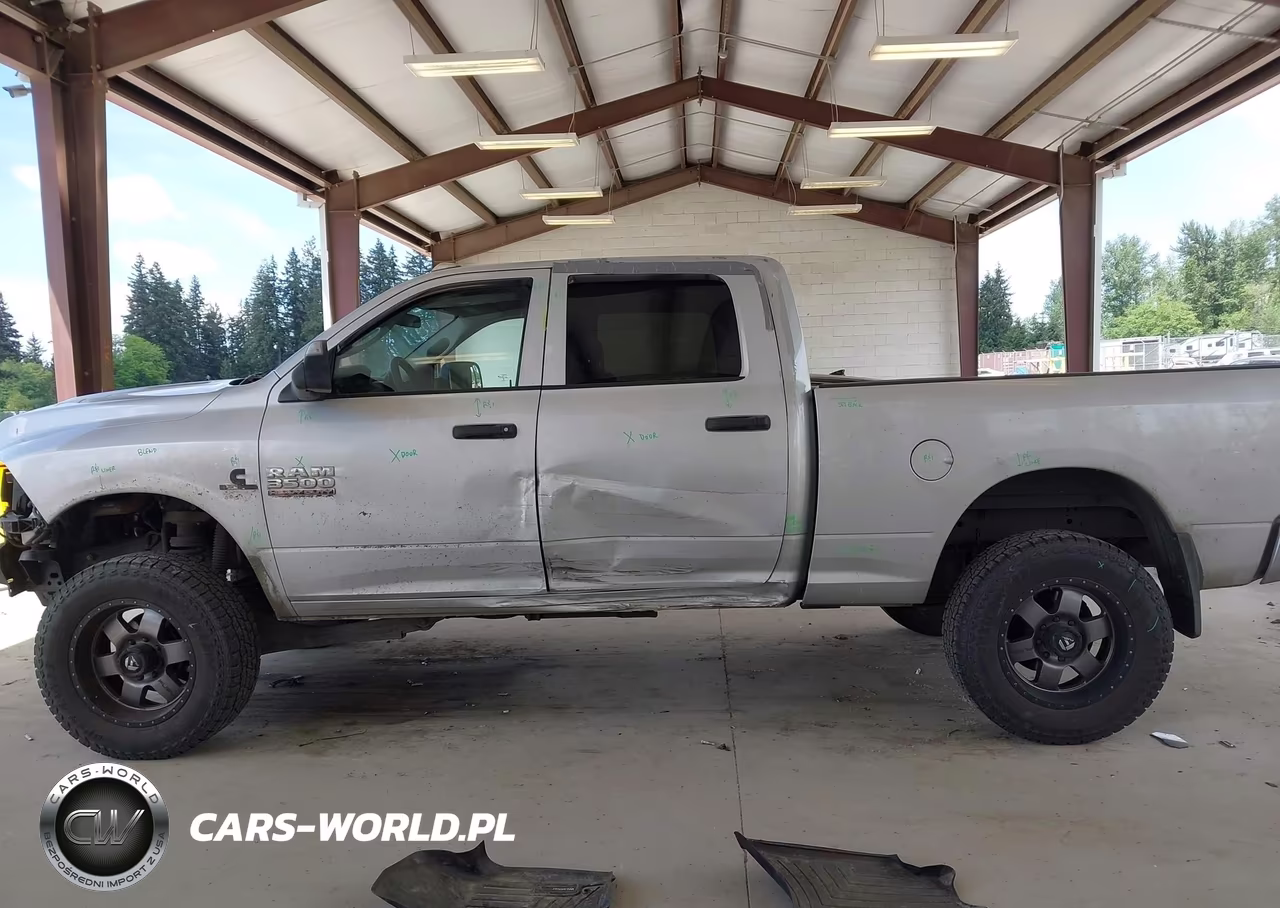 2017 Ram 3500 Tradesman 4X4 6'4 Box VIN:3C63R3CL7HG623155 - 15