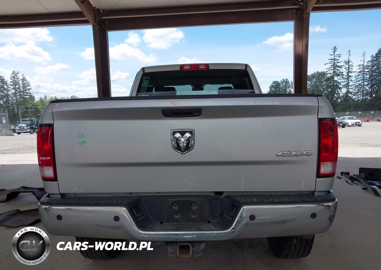 2017 Ram 3500 Tradesman 4X4 6'4 Box VIN:3C63R3CL7HG623155 - 16