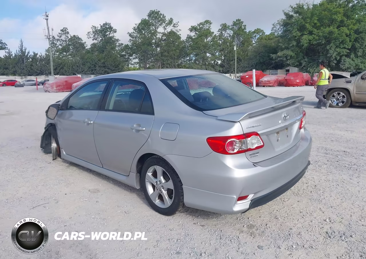 2011 Toyota Corolla S VIN:2T1BU4EE6BC622927 - 3