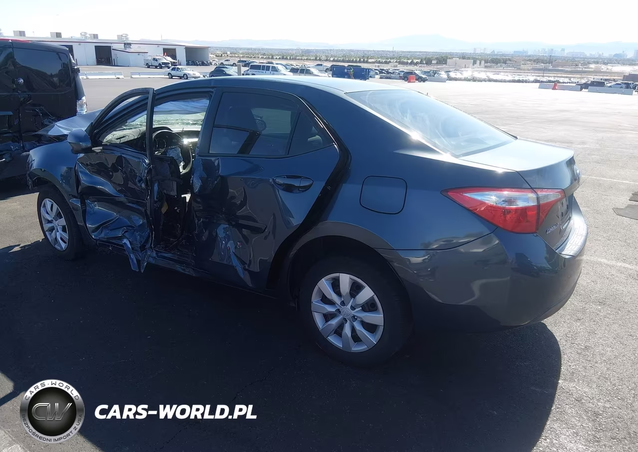 2015 Toyota Corolla Le VIN:5YFBURHE1FP266546 - 3