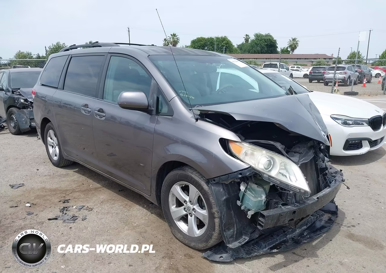 2011 Toyota Sienna Le V6