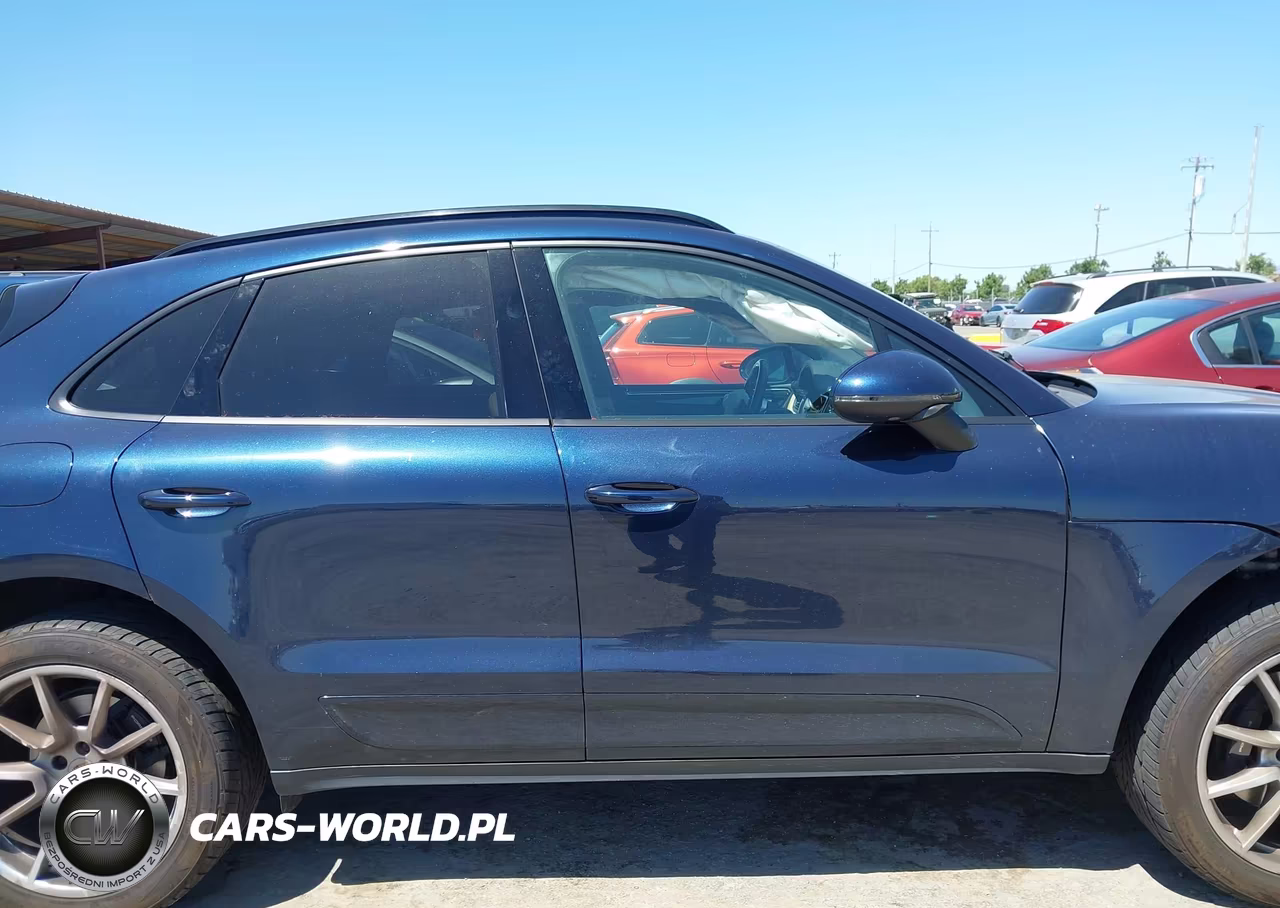 2018 Porsche Macan Sport Edition VIN:WP1AA2A51JLB25577 - 14