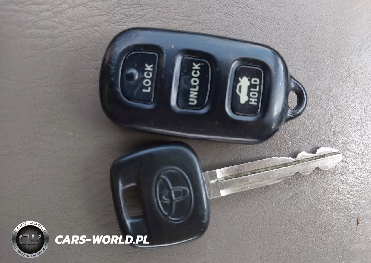 2004 Toyota Camry Le VIN:4T1BE32K74U829832 - 11