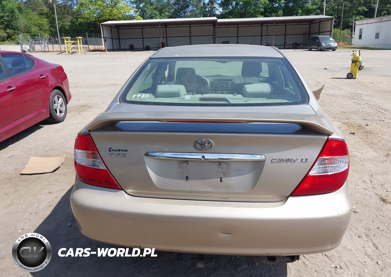 2004 Toyota Camry Le VIN:4T1BE32K74U829832 - 16