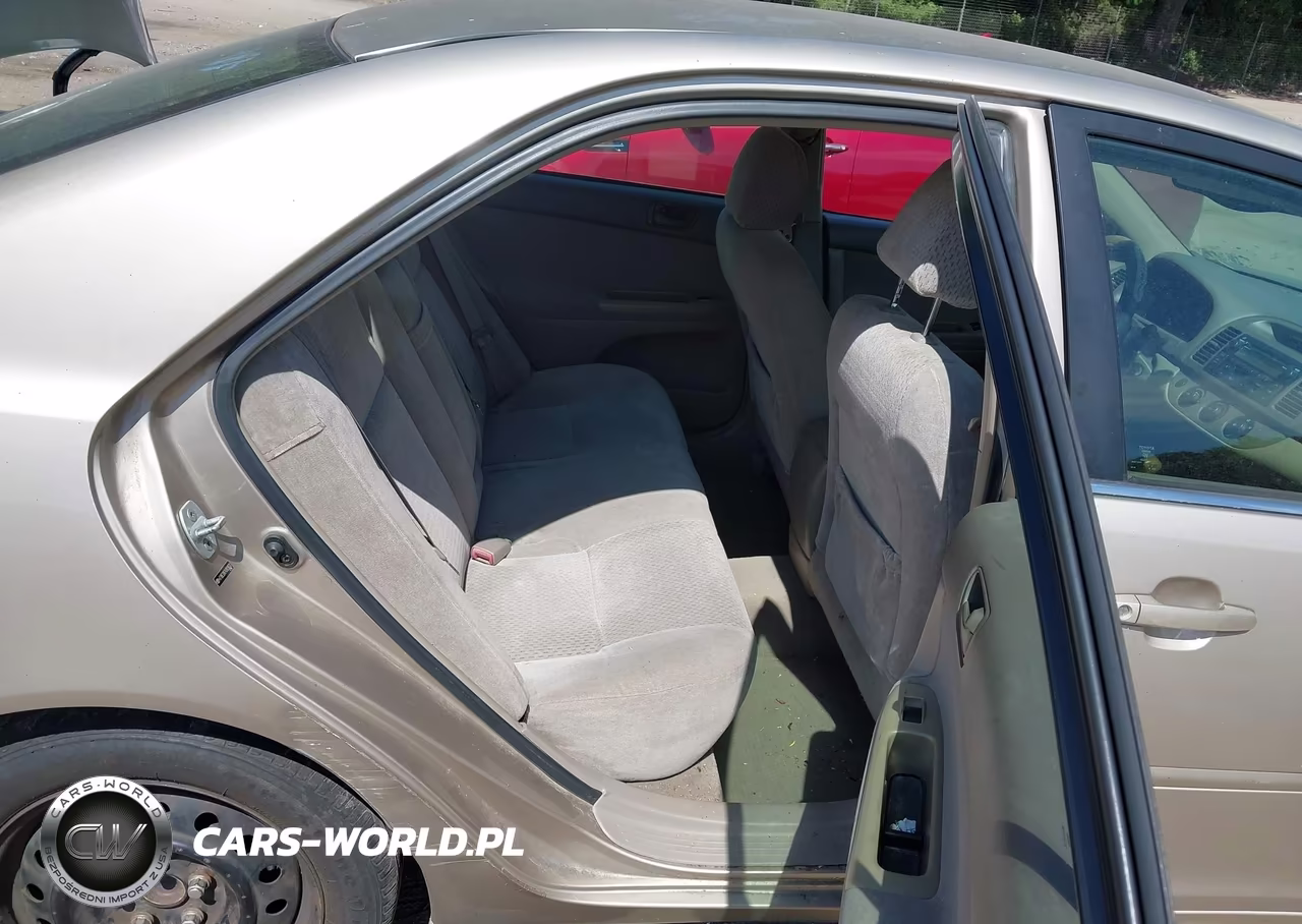 2004 Toyota Camry Le VIN:4T1BE32K74U829832 - 8