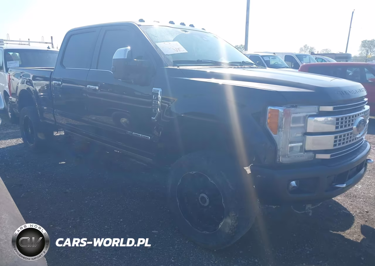2018 Ford F-250 Platinum – zdjęcie 1 z 11