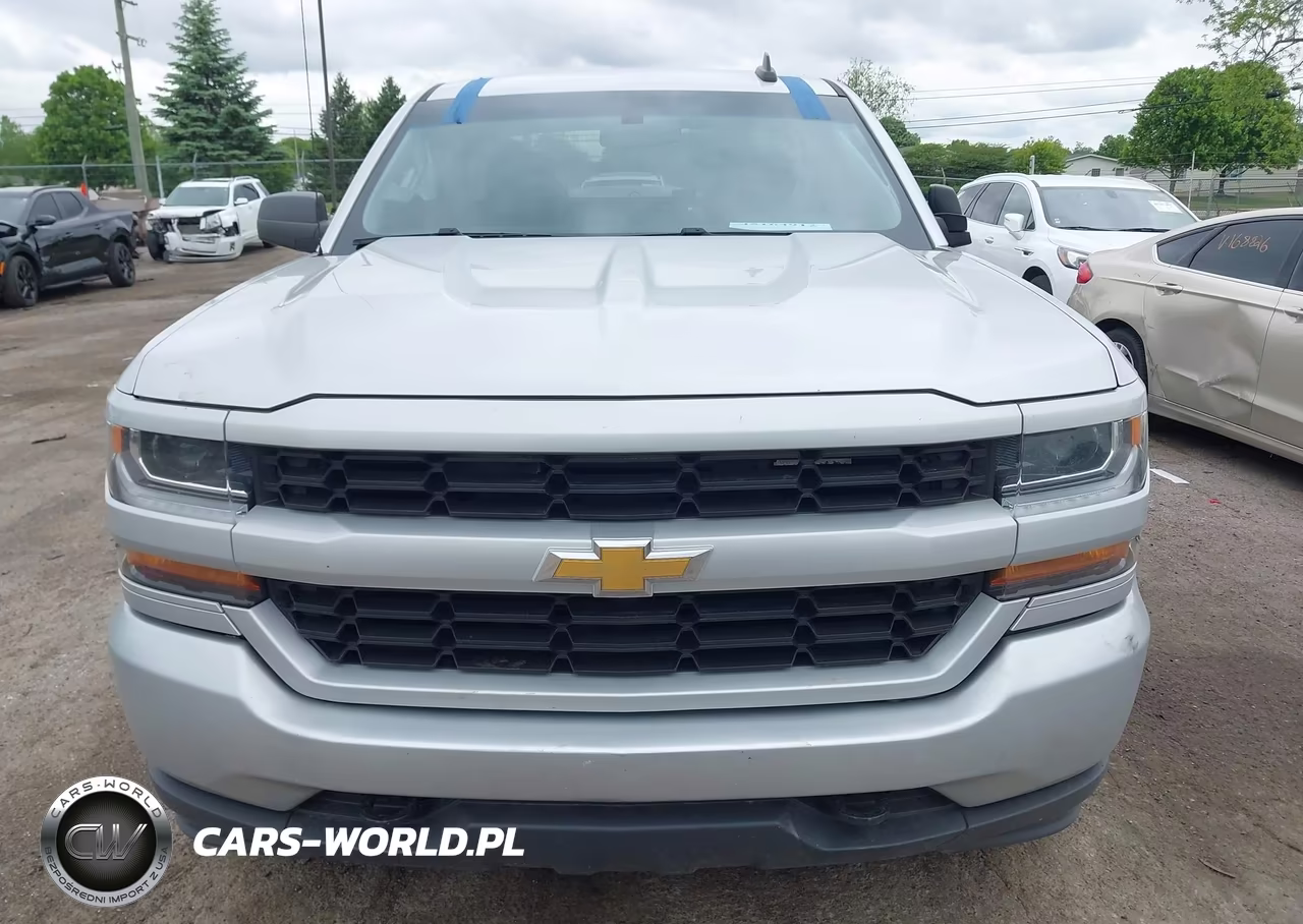 2018 Chevrolet Silverado 1500 Custom VIN:3GCUKPEC9JG505877 - 12