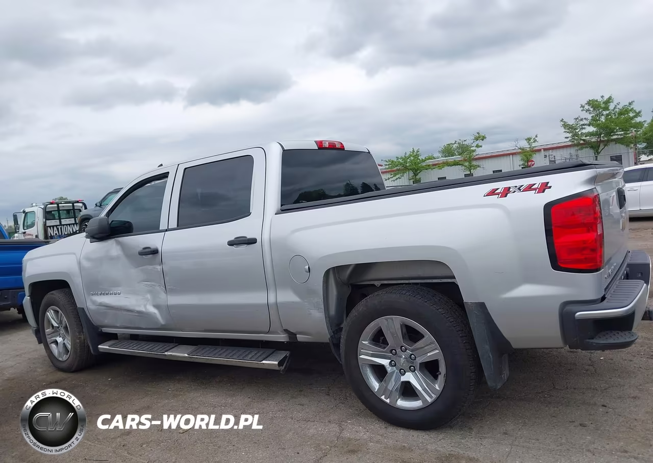 2018 Chevrolet Silverado 1500 Custom VIN:3GCUKPEC9JG505877 - 14