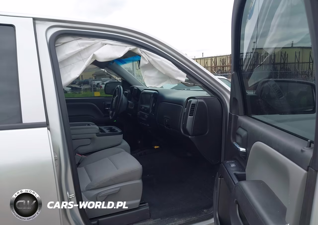 2018 Chevrolet Silverado 1500 Custom VIN:3GCUKPEC9JG505877 - 5