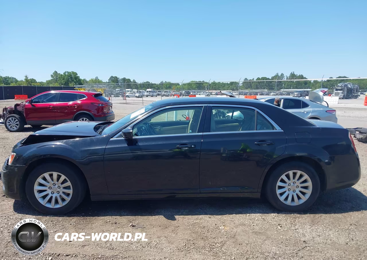 2013 Chrysler 300 Motown VIN:2C3CCAAG2DH527887 - 15