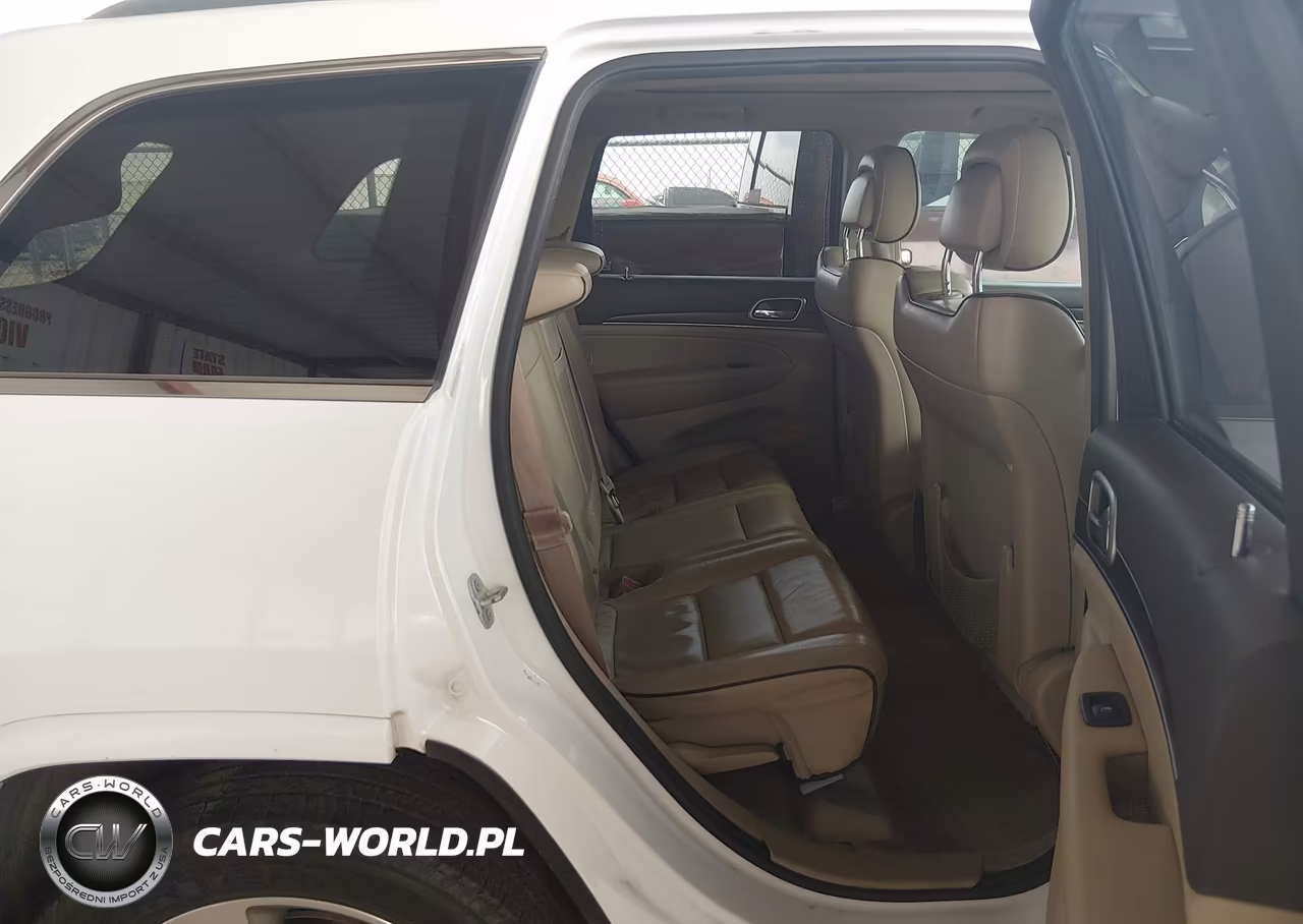 2015 Jeep Grand Cherokee Overland VIN:1C4RJECG1FC755272 - 8