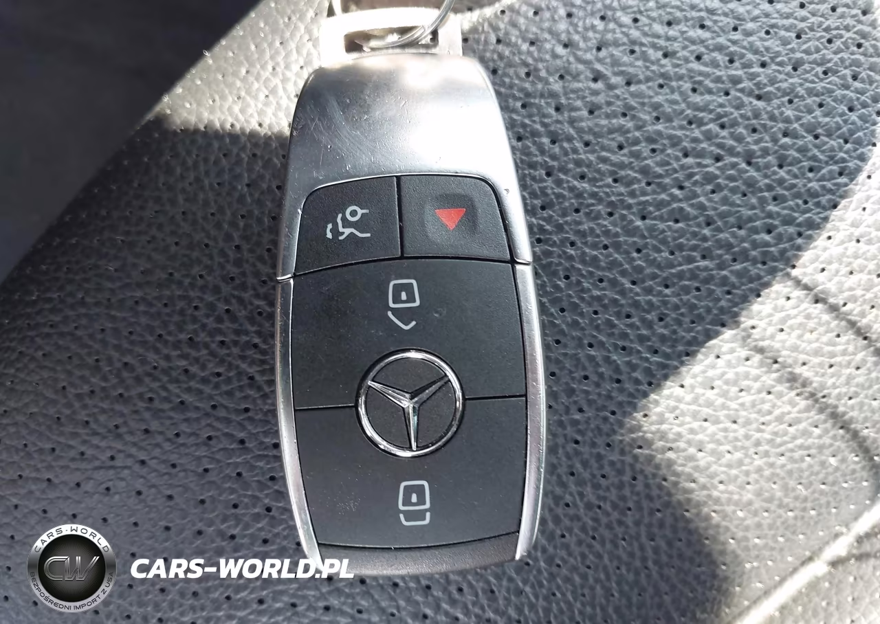 2020 Mercedes-Benz C 300 4Matic VIN:55SWF8EB9LU330175 - 11