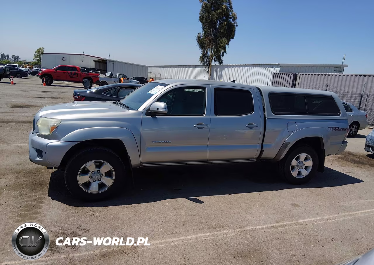 2015 Toyota Tacoma Prerunner V6 VIN:3TMKU4HN3FM045458 - 14