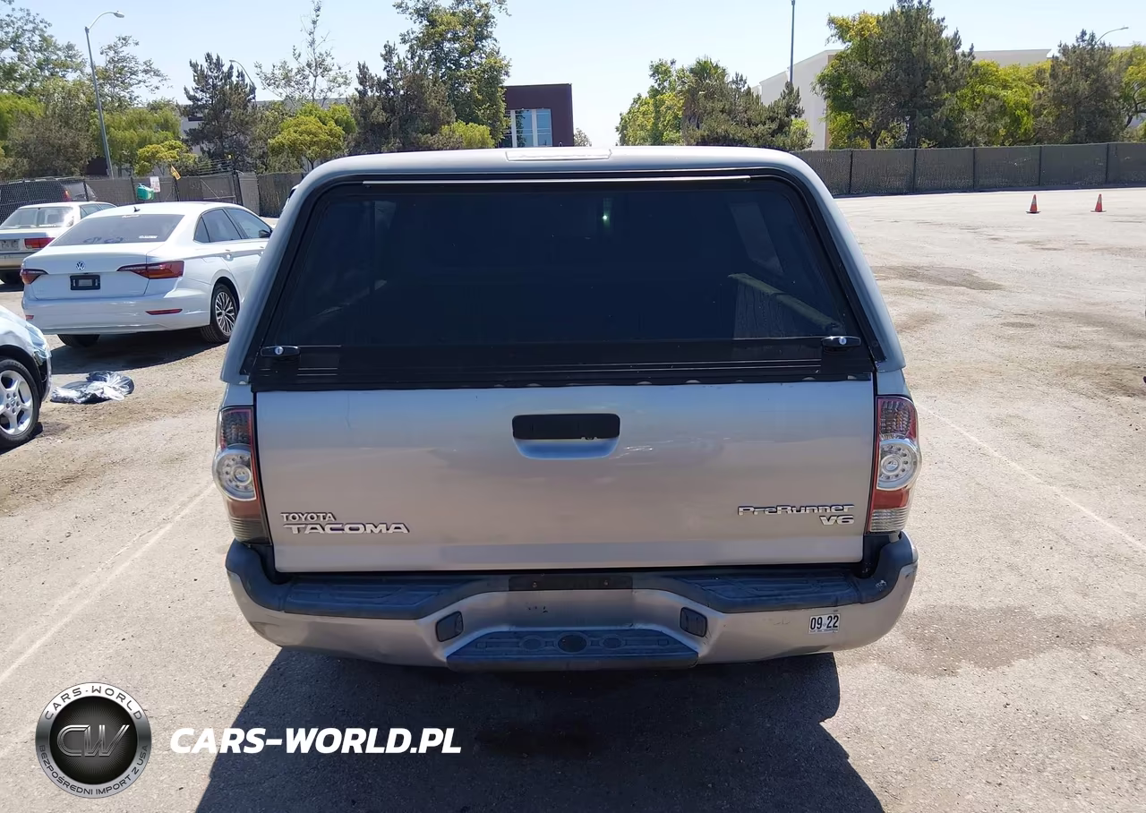2015 Toyota Tacoma Prerunner V6 VIN:3TMKU4HN3FM045458 - 16