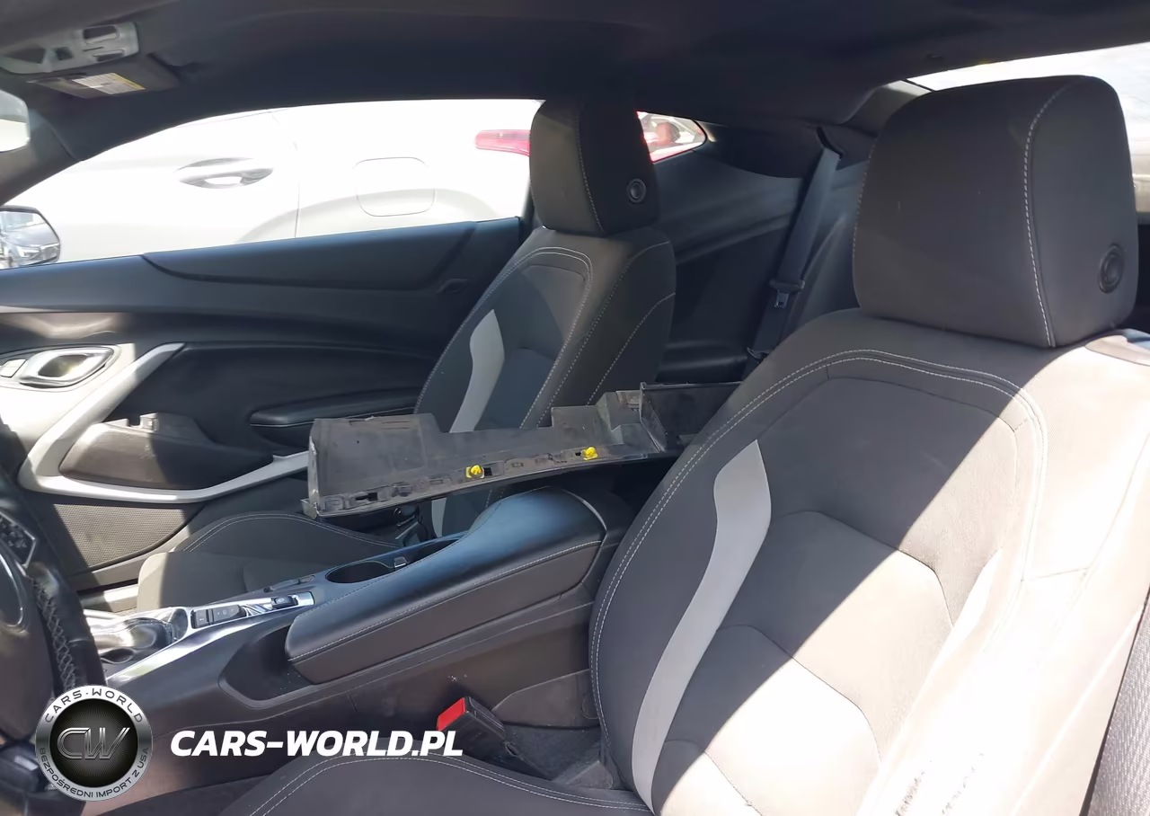 2018 Chevrolet Camaro 1Lt VIN:1G1FB1RX7J0179125 - 19