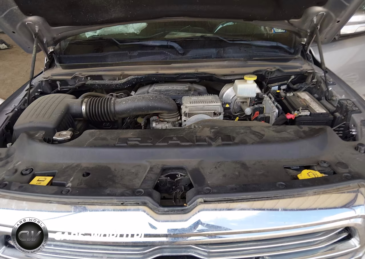2021 Ram 1500 Laramie 4X4 5'7 Box VIN:1C6SRFJT9MN780946 - 10