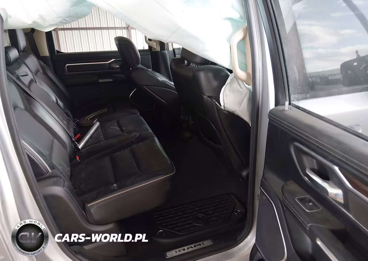 2021 Ram 1500 Laramie 4X4 5'7 Box VIN:1C6SRFJT9MN780946 - 8