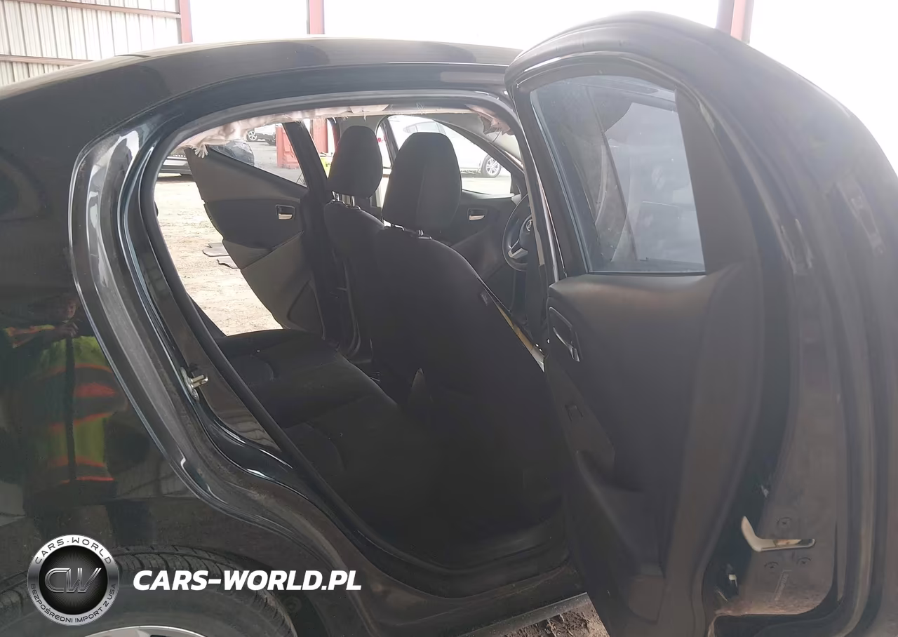 2017 Toyota Yaris Ia VIN:3MYDLBYV8HY155113 - 8