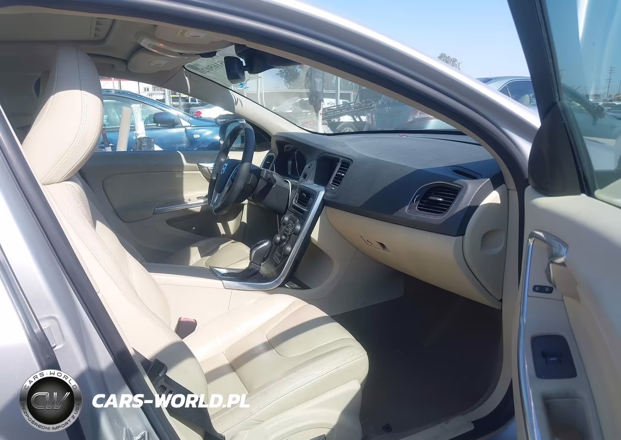 2014 Volvo S60 T5 VIN:YV1612FSXE2278308 - 5