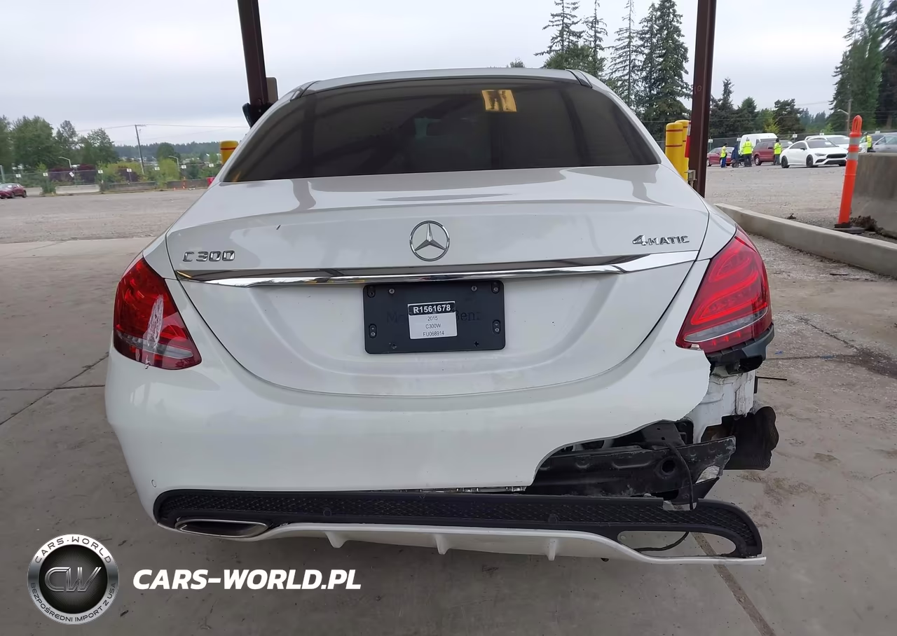 2015 Mercedes-Benz C 300 4Matic-Luxury 4Matic-Sport 4Matic VIN:55SWF4KB1FU068914 - 16
