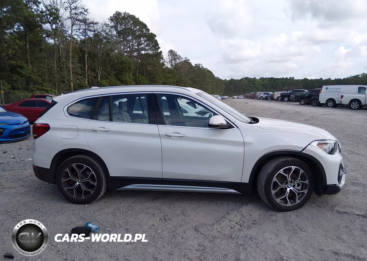 2021 BMW X1 xDrive28I VIN:WBXJG9C03M5S14511 - 14