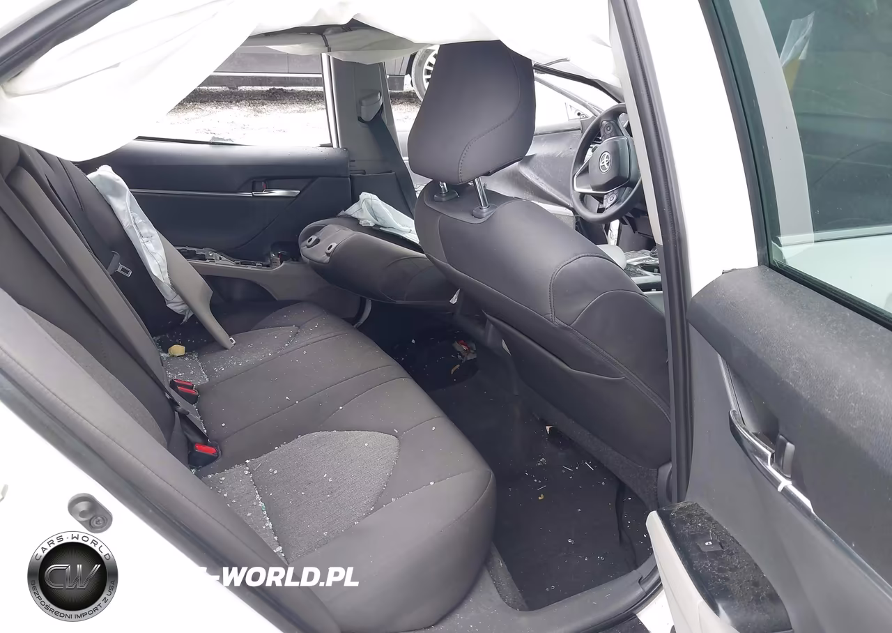 2019 Toyota Camry Le VIN:4T1B11HKXKU184503 - 8