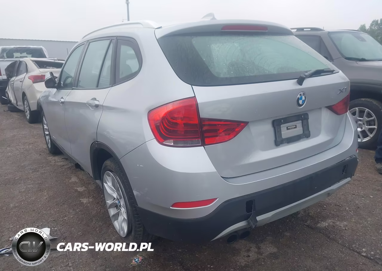 2015 BMW X1 xDrive28I VIN:WBAVL1C55FVY24630 - 3