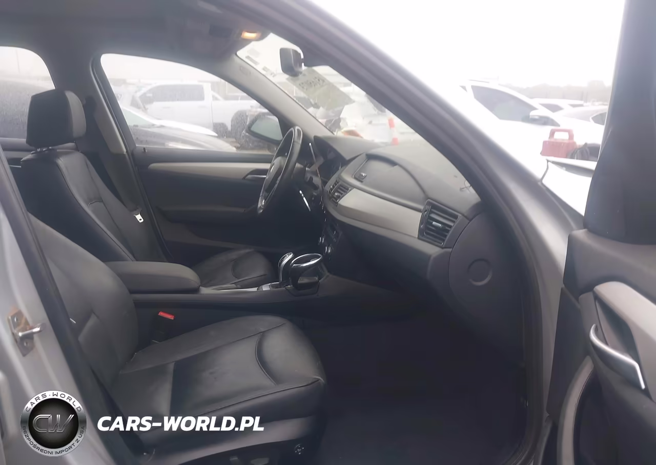 2015 BMW X1 xDrive28I VIN:WBAVL1C55FVY24630 - 5