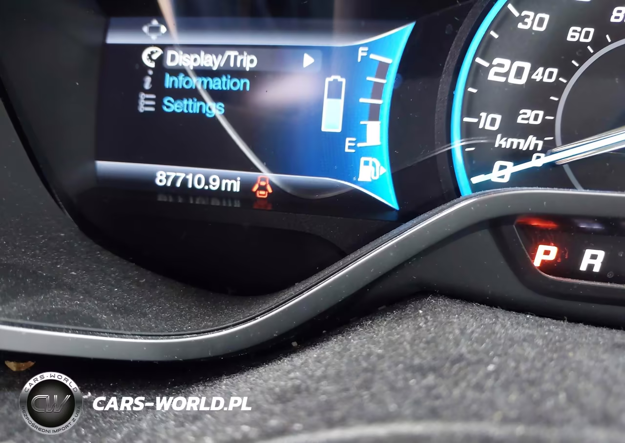 2017 Ford C-Max Energi Titanium VIN:1FADP5FU5HL104701 - 15