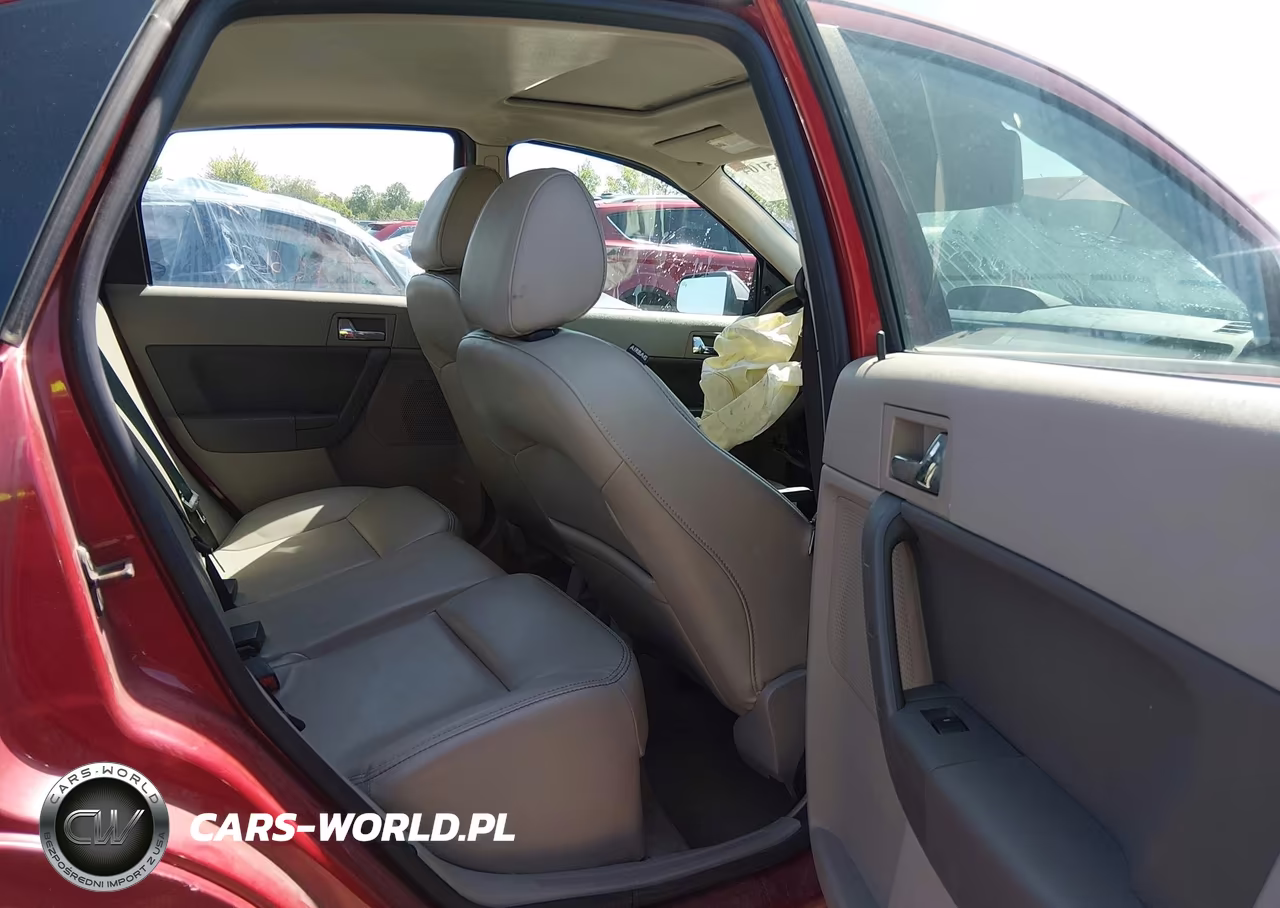 2009 Ford Focus Sel VIN:1FAHP37N19W152743 - 8