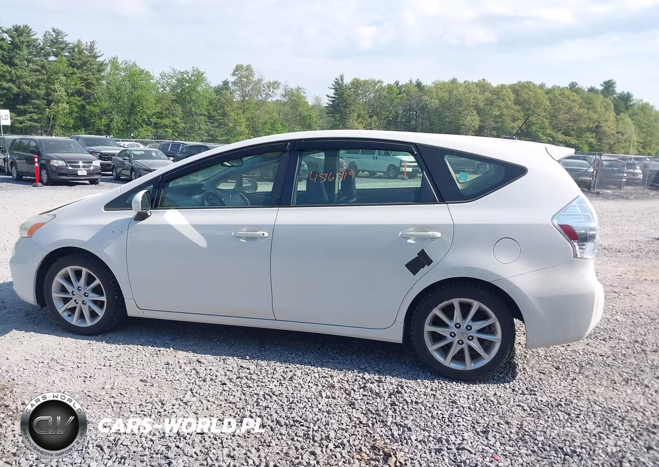 2013 Toyota Prius V Five VIN:JTDZN3EU6D3228613 - 14