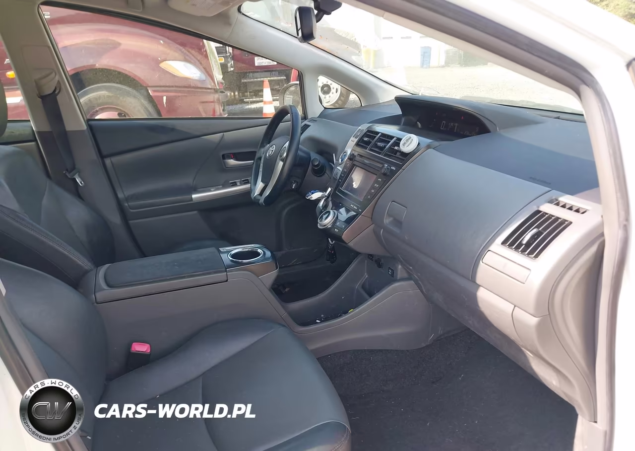 2013 Toyota Prius V Five VIN:JTDZN3EU6D3228613 - 5