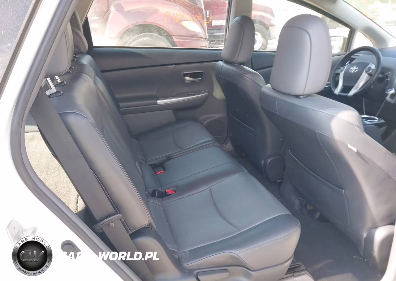 2013 Toyota Prius V Five VIN:JTDZN3EU6D3228613 - 8