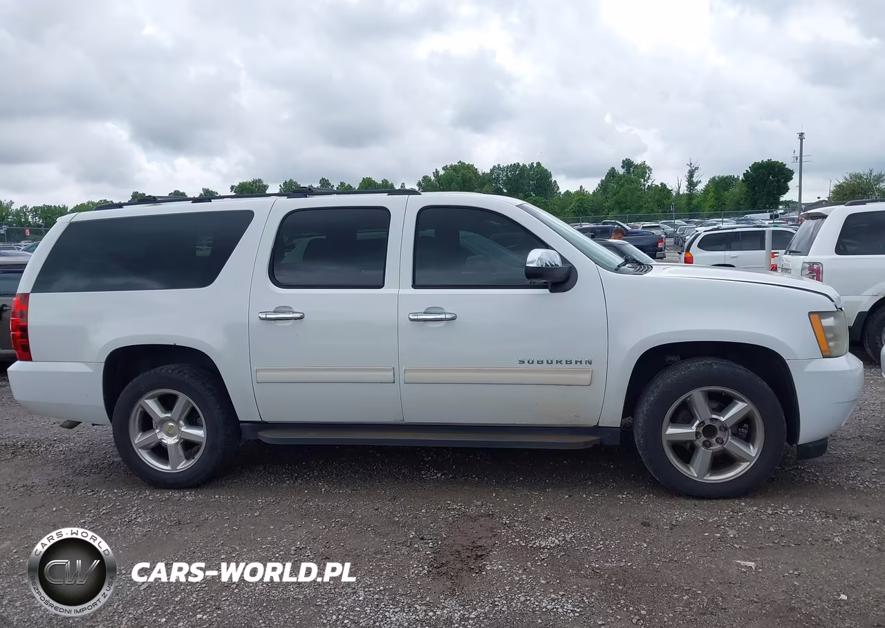 2011 Chevrolet Suburban 1500 Lt1 VIN:1GNSCJE04BR254363 - 13