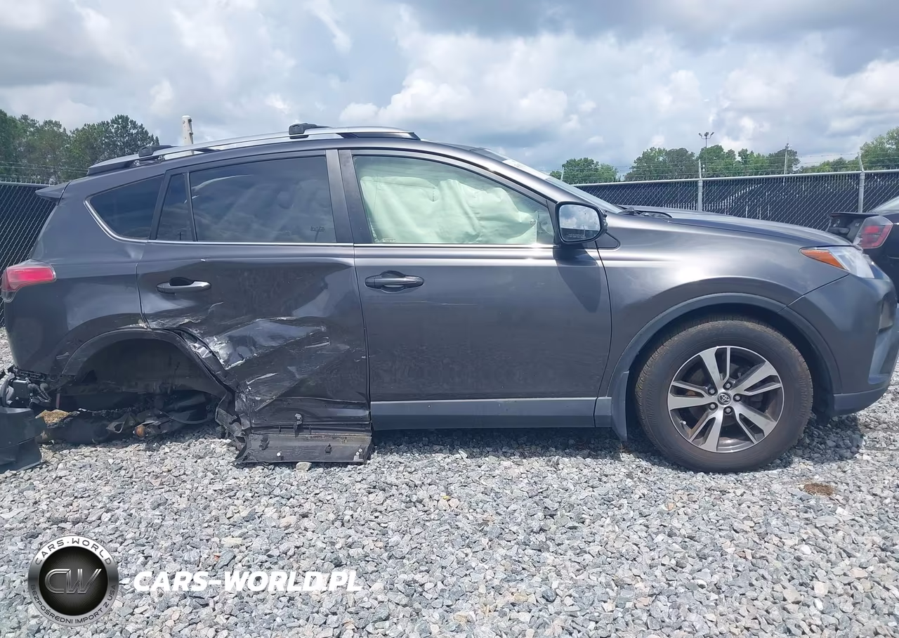2017 Toyota Rav4 Xle VIN:JTMRFREV1HJ712229 - 14