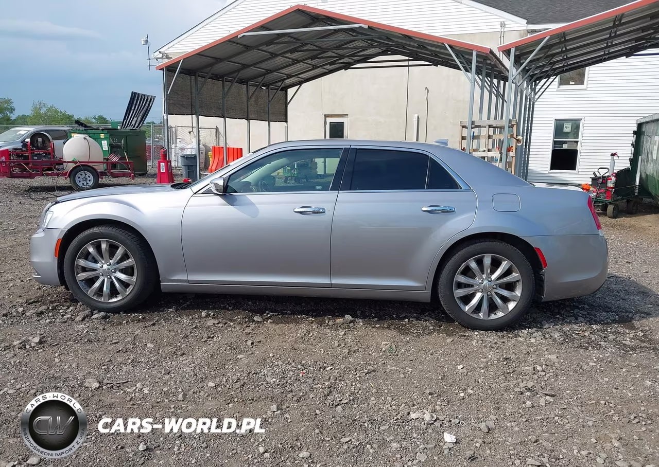 2018 Chrysler 300 Limited Awd VIN:2C3CCAKG3JH218388 - 15