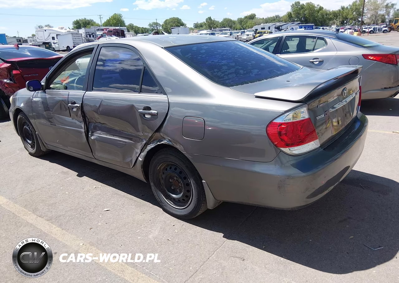 2006 Toyota Camry Le VIN:4T1BE30K06U742182 - 3