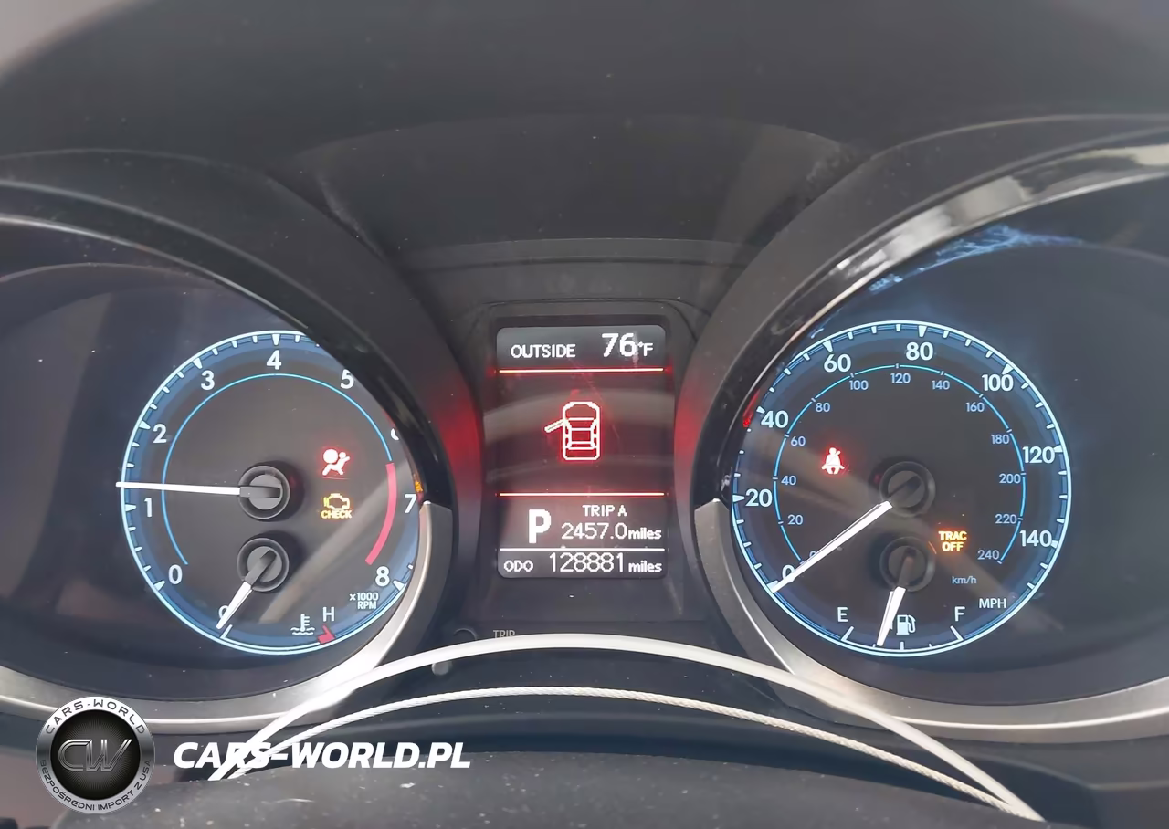 2016 Toyota Corolla S Plus VIN:5YFBURHE6GP423229 - 7