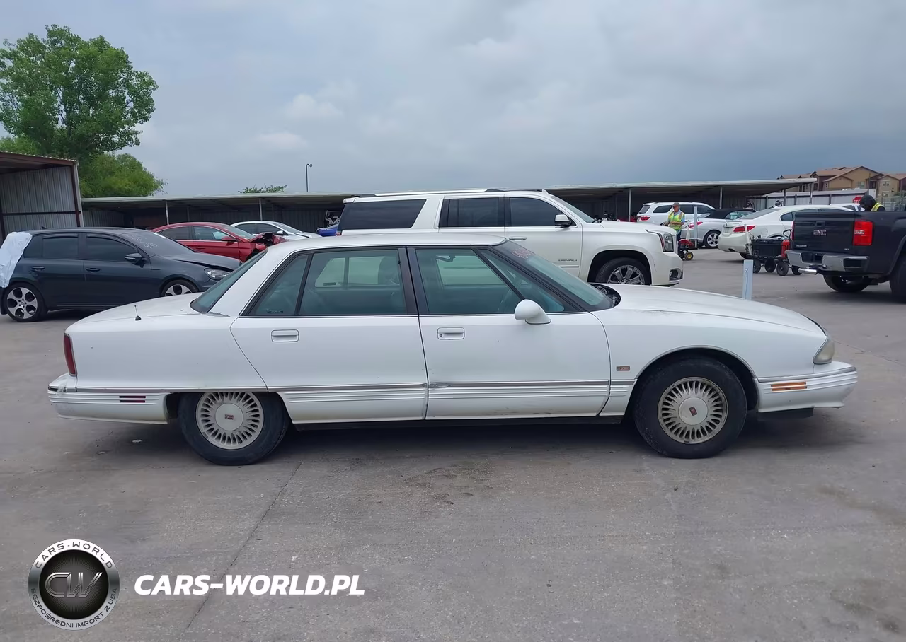 1996 Oldsmobile 98 Regency Elite VIN:1G3CX52K4T4312940 - 13