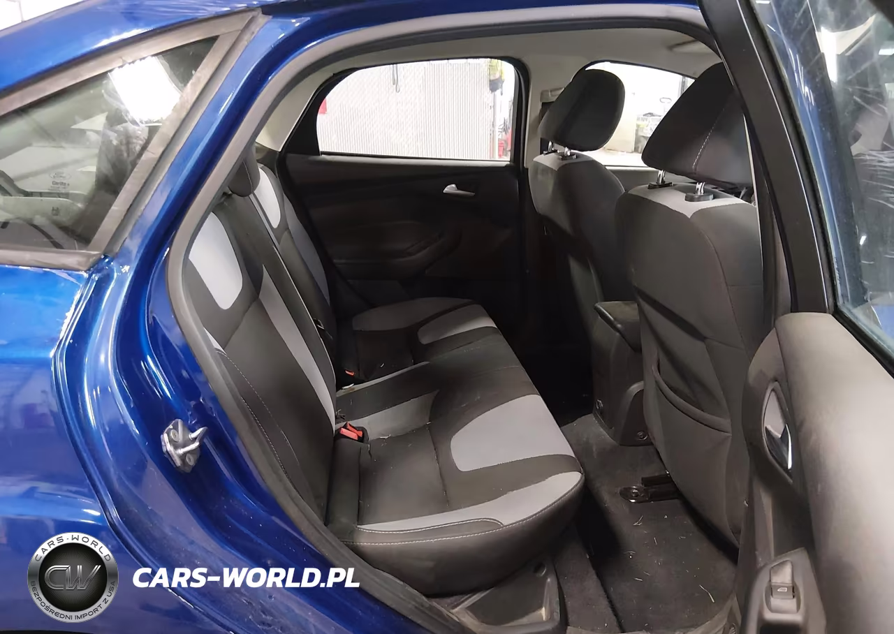 2012 Ford Focus Se VIN:1FAHP3F20CL464990 - 8
