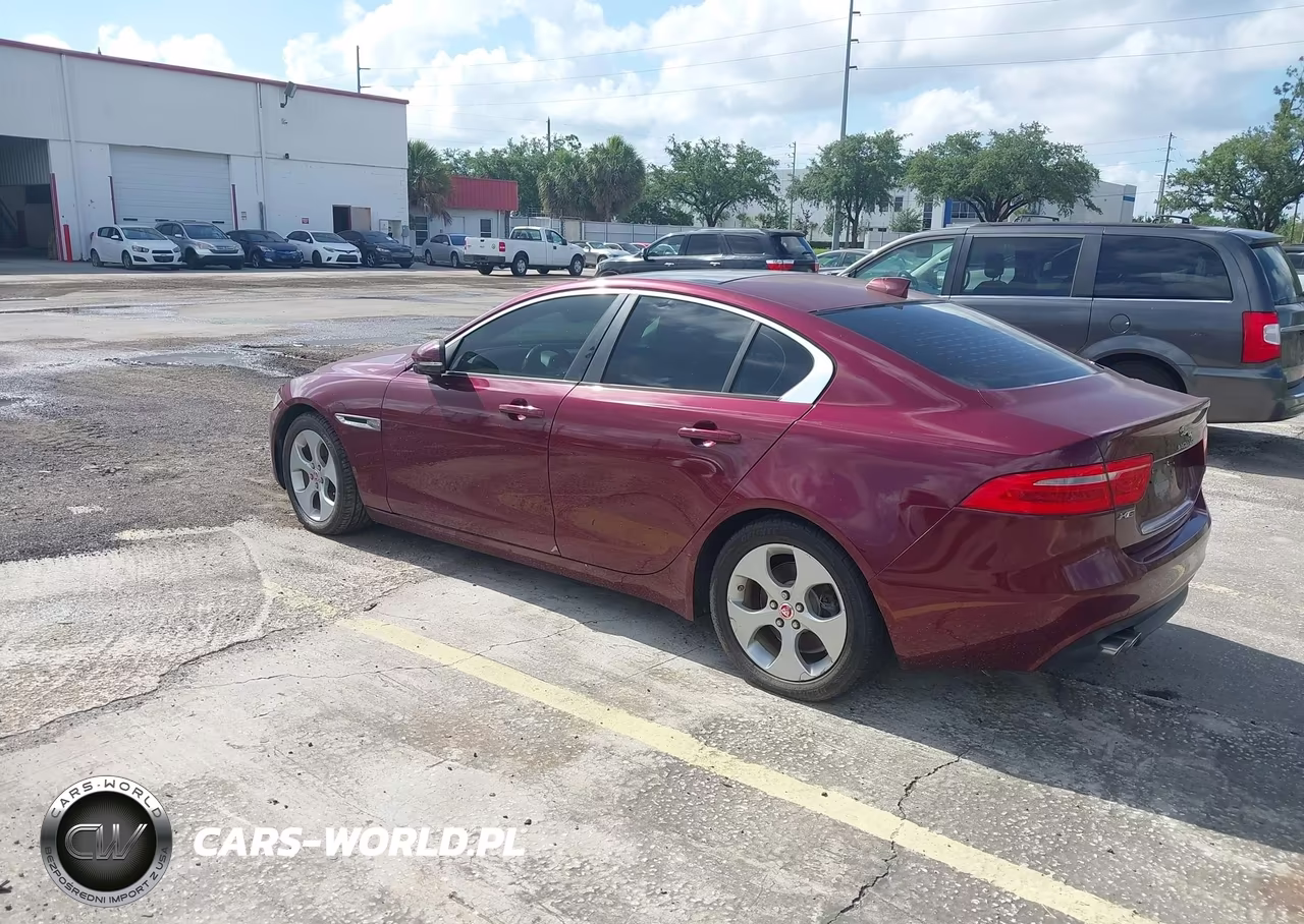 2017 Jaguar Xe 20D VIN:SAJAR4BN8HA968493 - 3