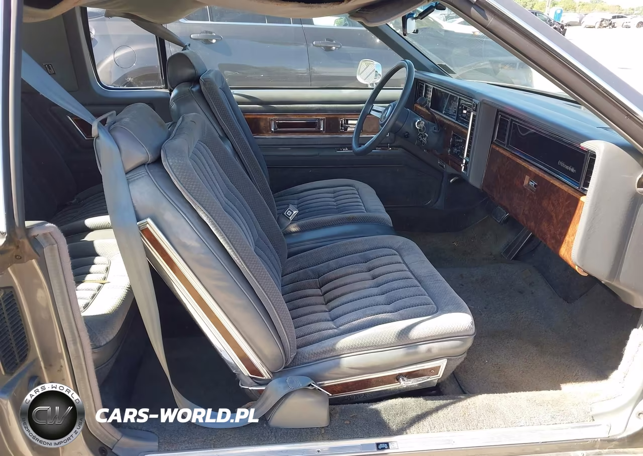 1985 Oldsmobile Toronado Brougham VIN:1G3EZ57Y9FE341560 - 5